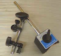 Magnetic base for dial gauge